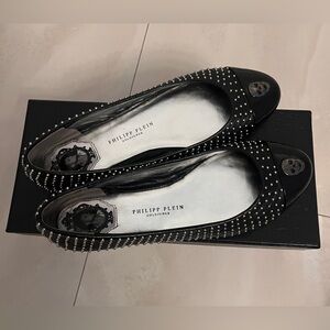 Philipp Plein Black Studded Skull Cap Toe Flats ( with defects on the heel)